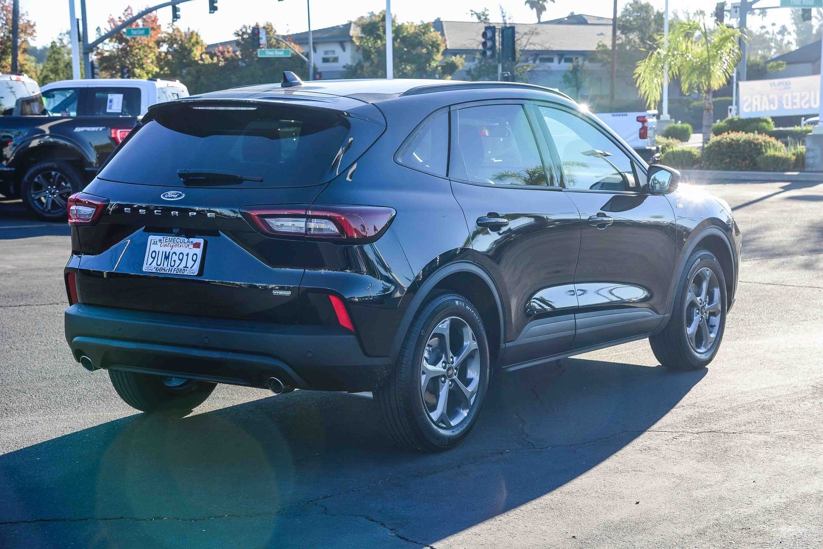 Used 2025 Ford Escape ST-Line w/ Equipment Group 301A image 6