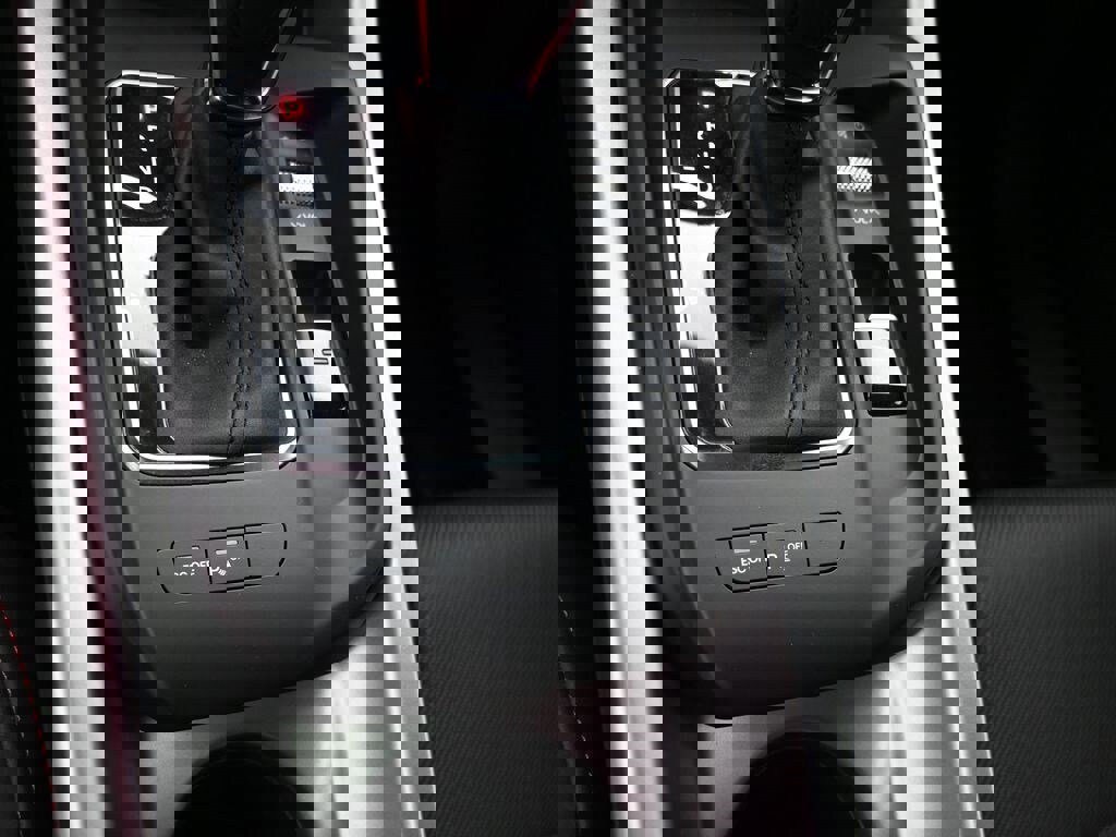 New 2024 Dodge Hornet GT image 17