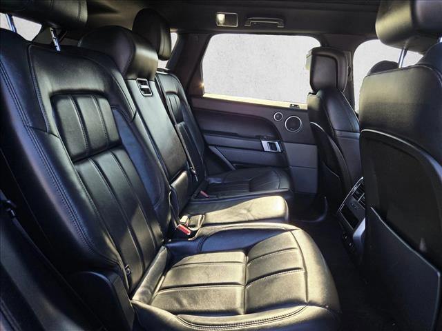 Used 2018 Land Rover Range Rover Sport SE image 21