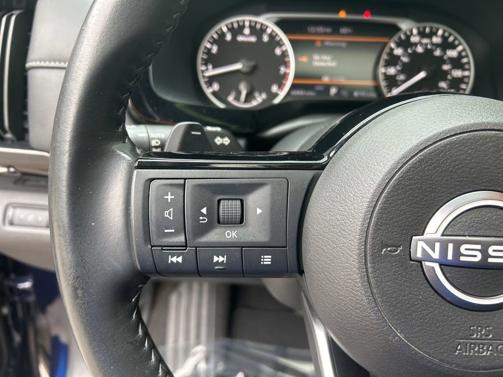 Used 2023 Nissan Pathfinder SV w/ SV Premium Package AWD/4WD image 23