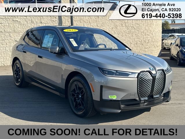 Used 2023 BMW iX xDrive50 w/ Premium Package AWD/4WD image 2