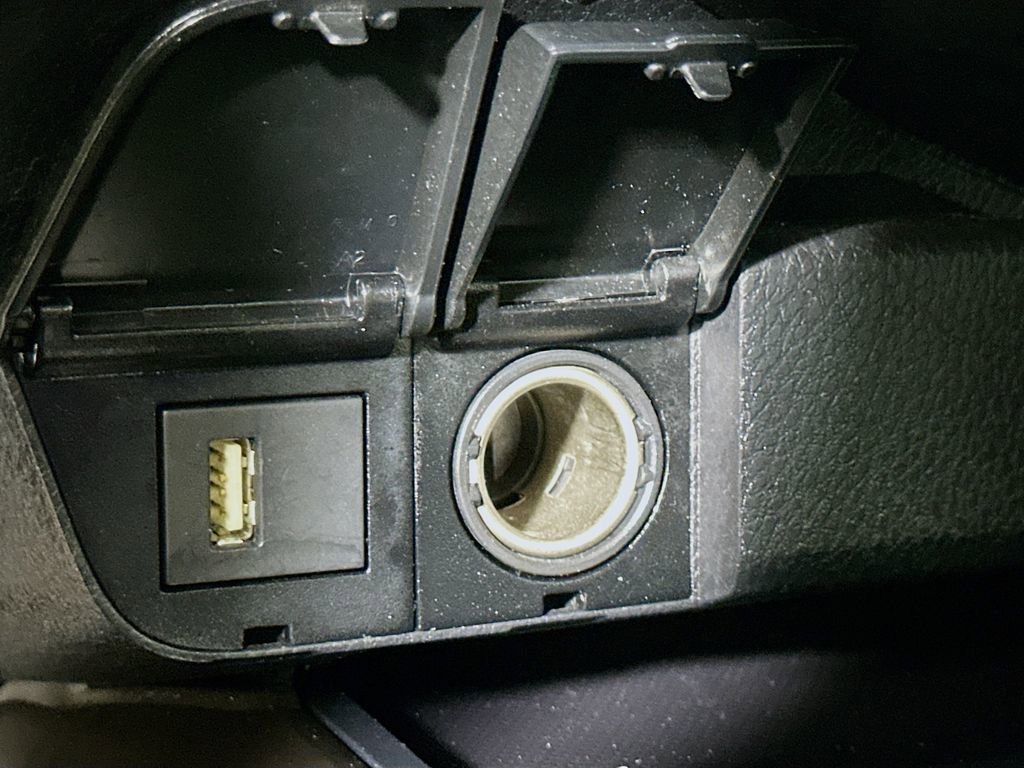 Used 2023 Toyota Camry LE image 30