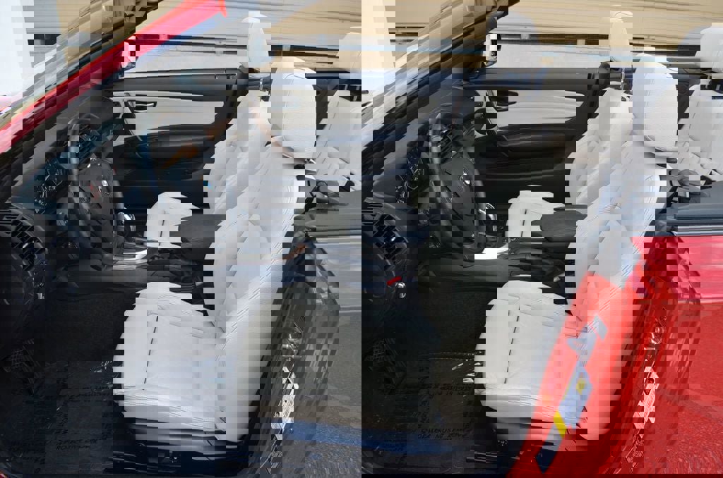 Used 2012 BMW 135i Convertible image 34