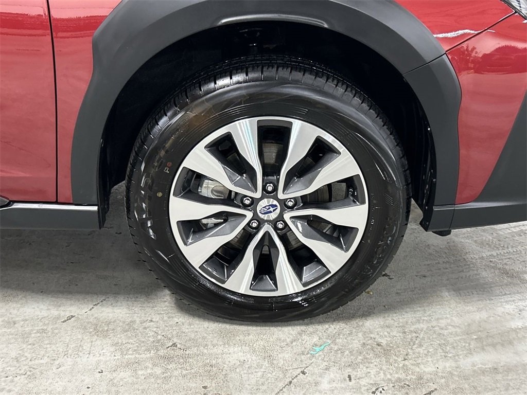 Certified 2025 Subaru Outback Limited image 13