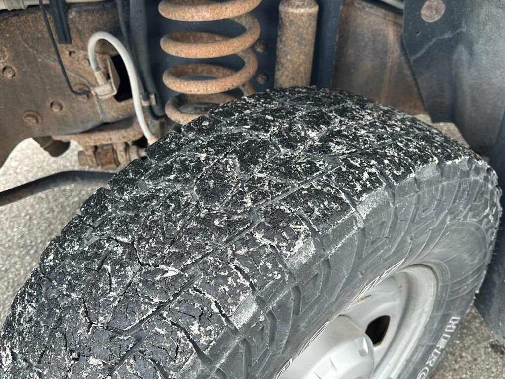 Used 2012 Ford F350 XL w/ Snow Plow Prep Pkg image 10