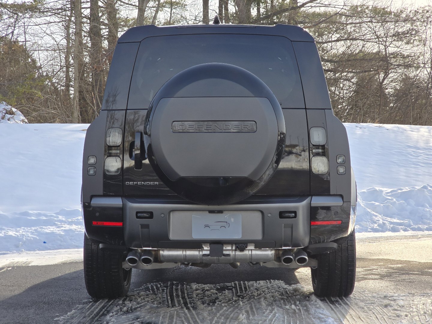 New 2026 Land Rover Defender 130 V8 image 25