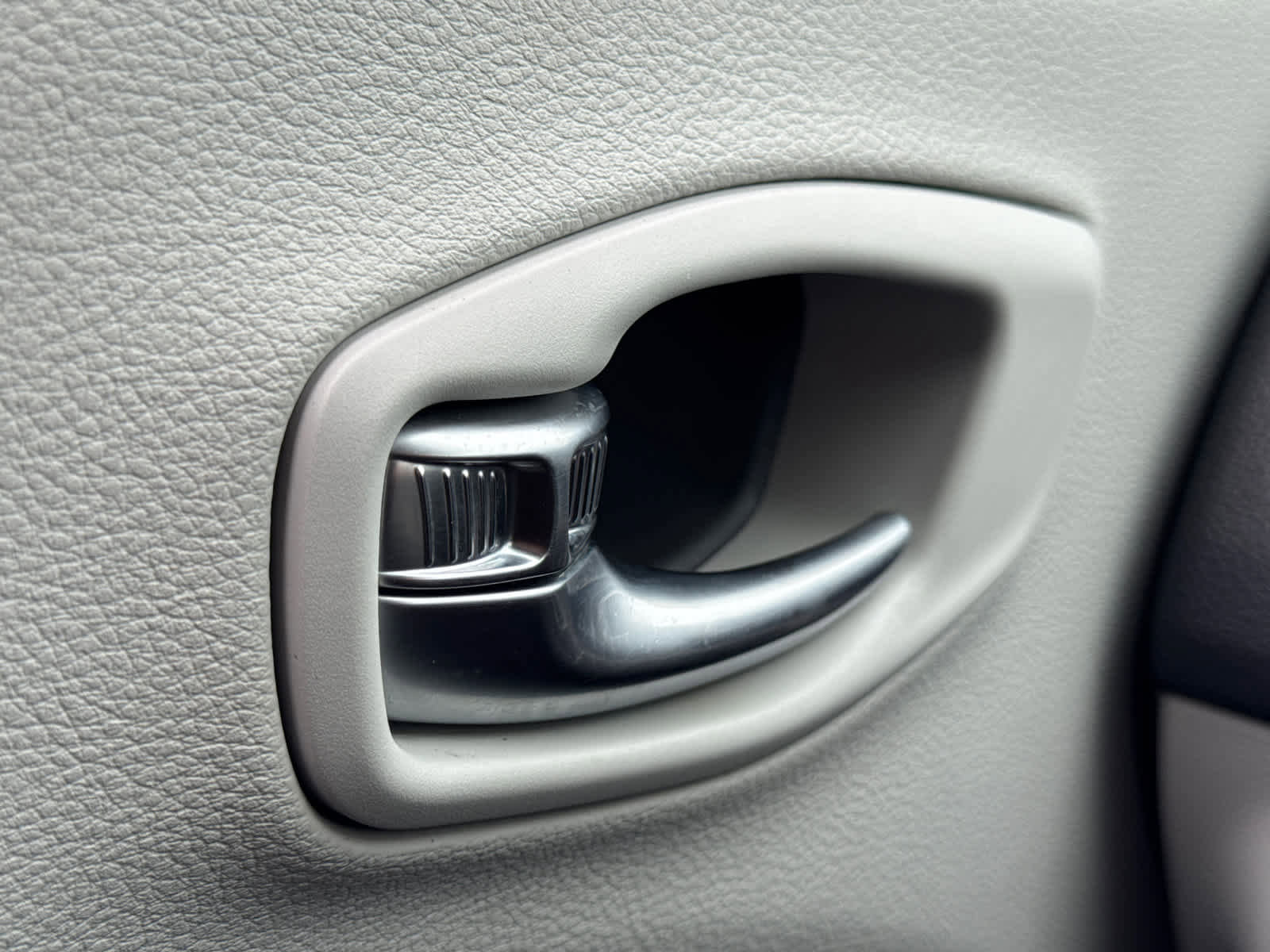 Used 2020 Jeep Compass Limited image 25