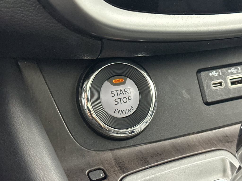 Used 2023 Nissan Murano Platinum w/ Cargo Package FWD image 22