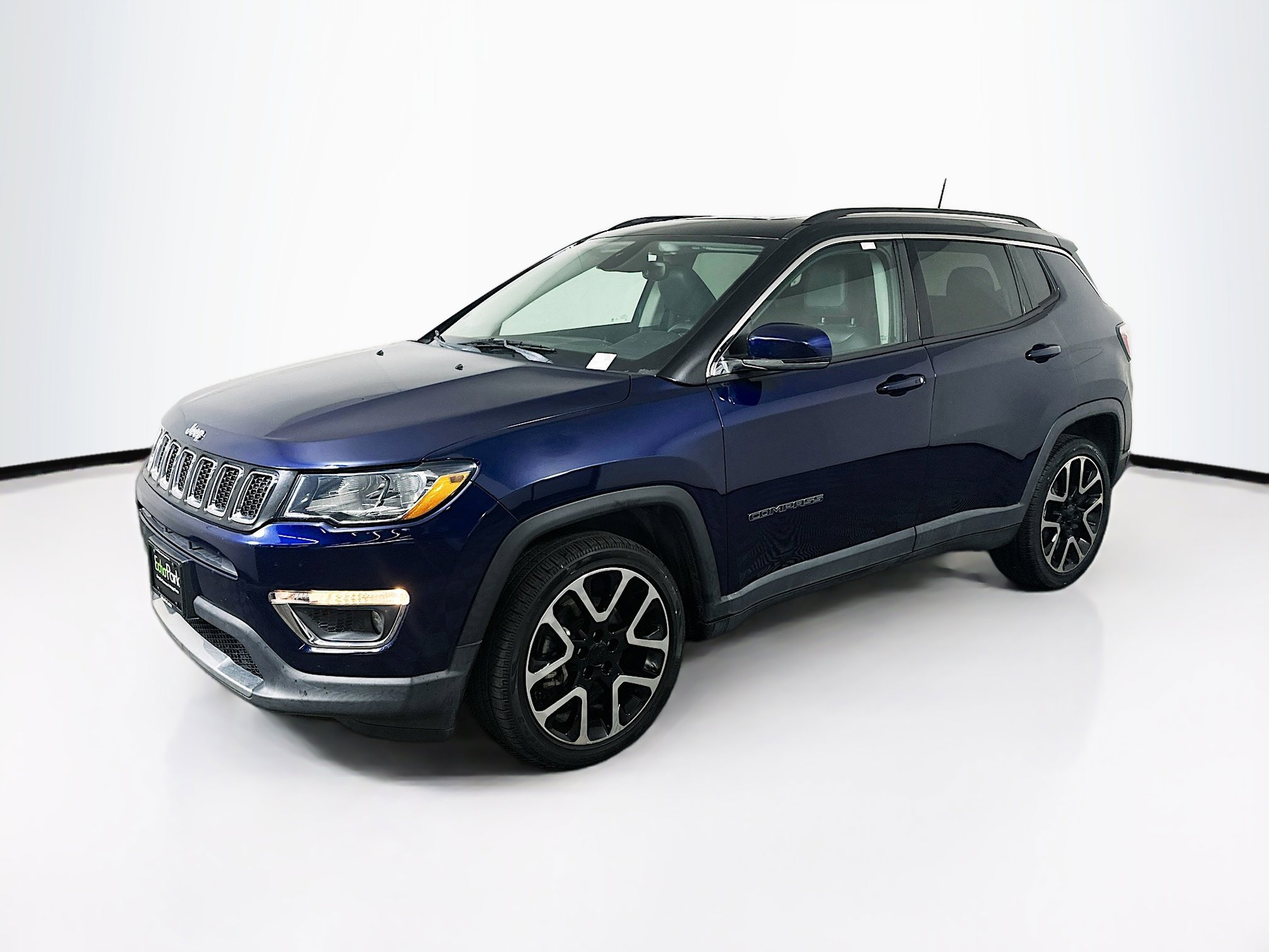 Used 2018 Jeep Compass Limited w/ Navigation Group FWD image 3