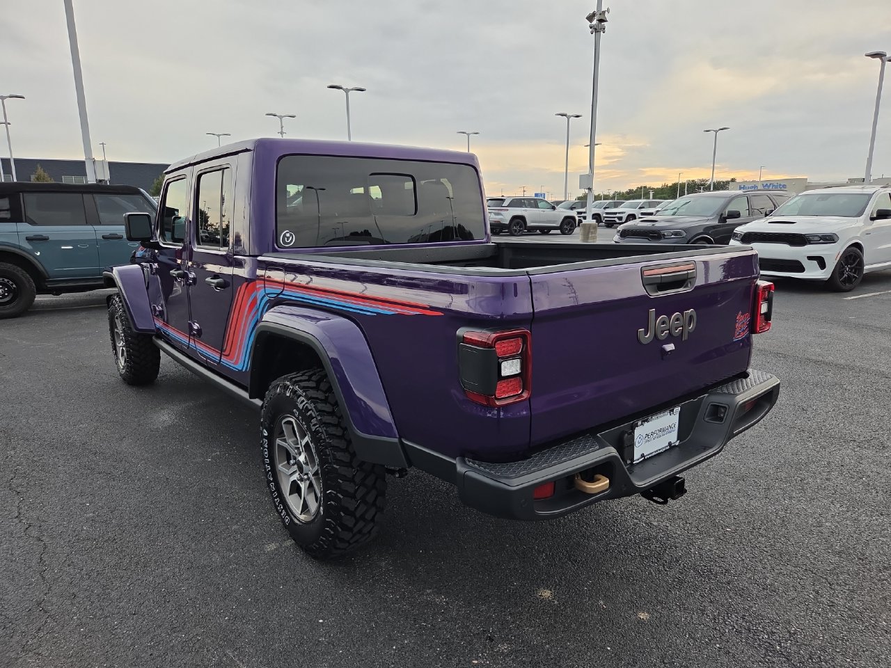 New 2026 Jeep Gladiator Sport AWD/4WD image 27