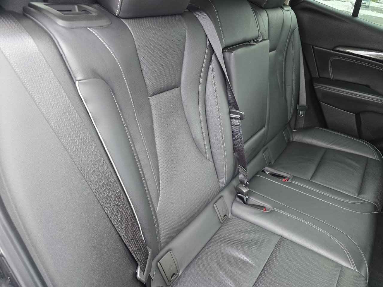 Used 2021 Buick Envision Essence w/ Technology Package I image 22