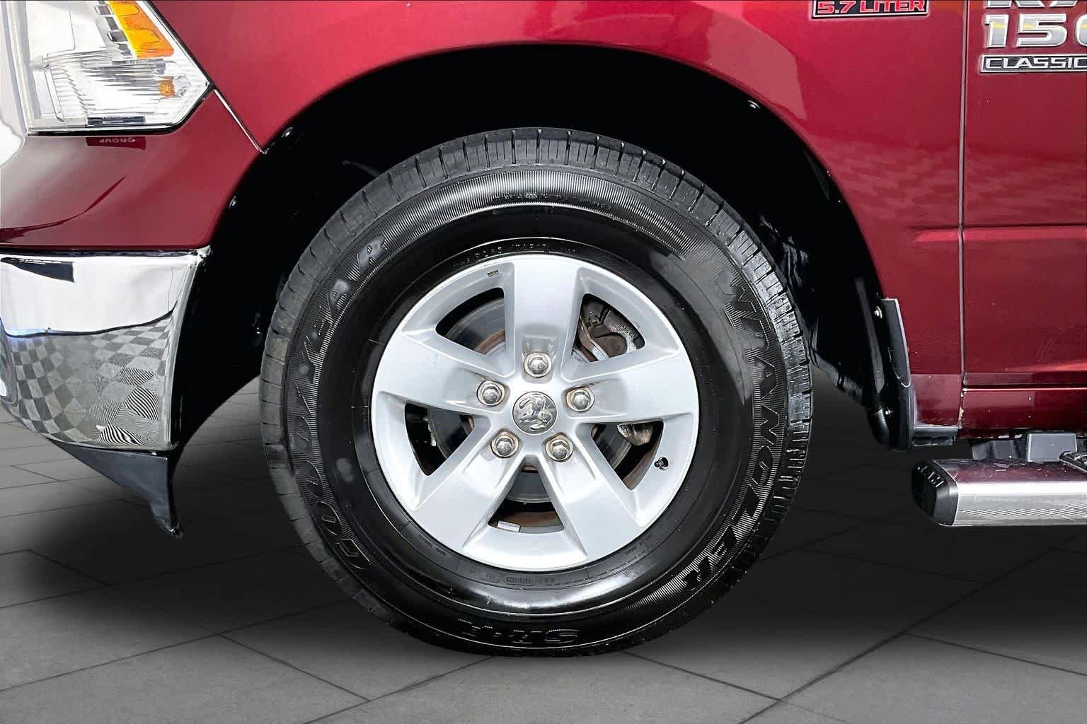 Used 2021 RAM 1500 Tradesman w/ Chrome Plus Package RWD image 9