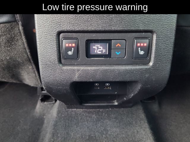 Used 2023 Mitsubishi Outlander SEL image 27