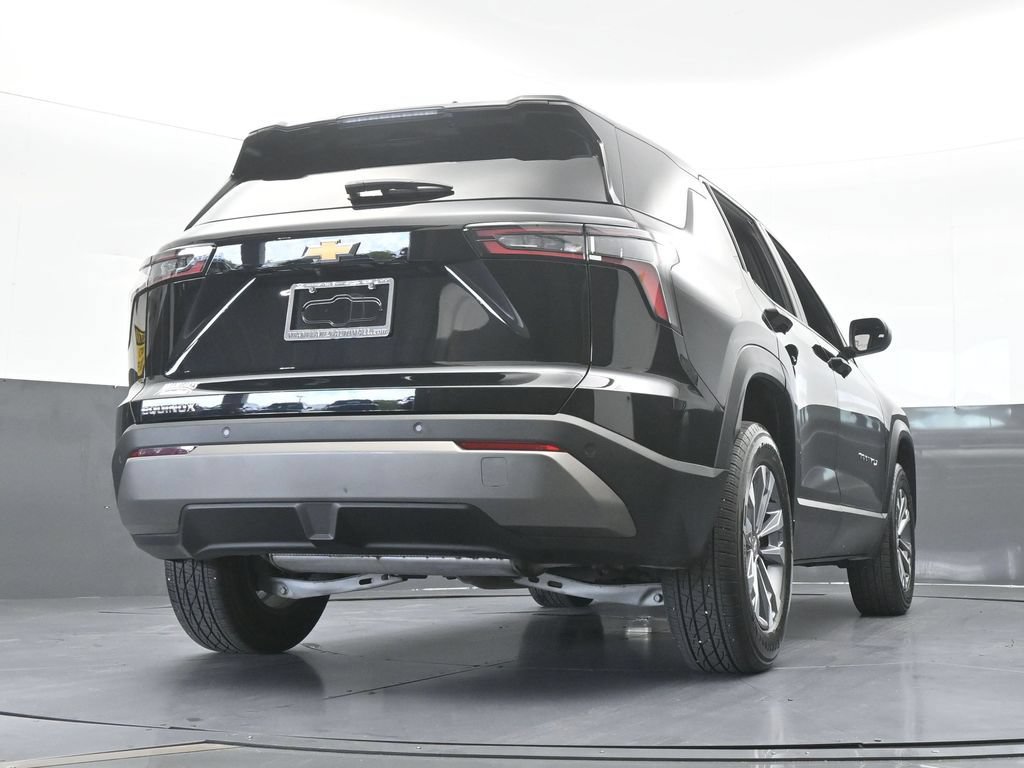 Used 2025 Chevrolet Equinox LT FWD image 58