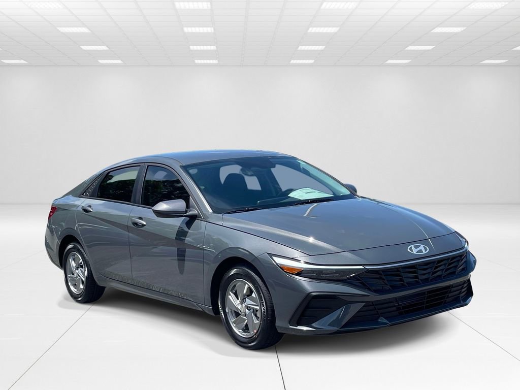 New 2026 Hyundai Elantra SE FWD image 1