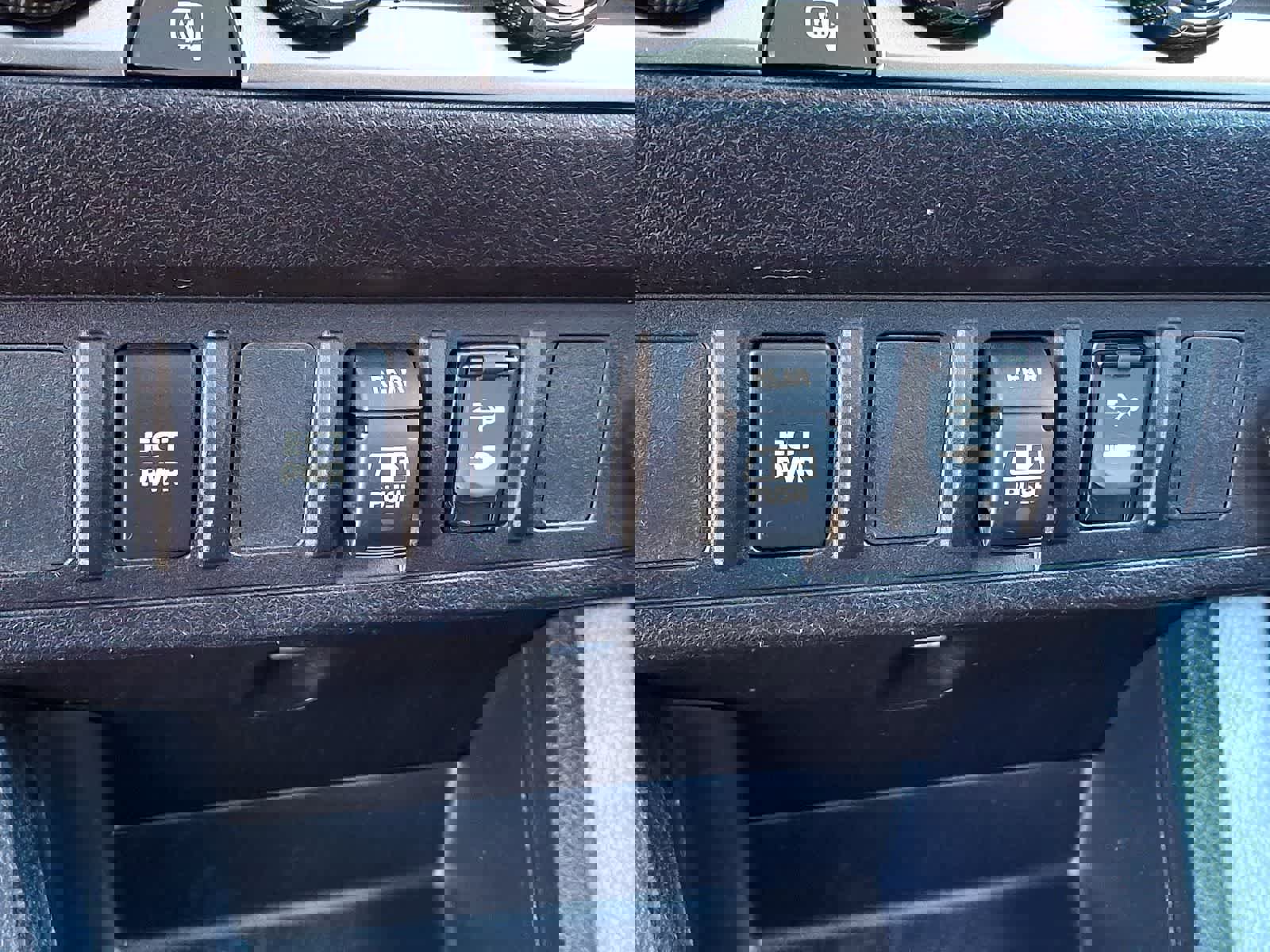 Used 2018 Toyota Tacoma SR5 image 26