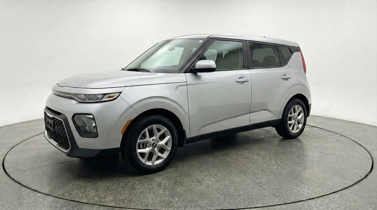 Used 2025 Kia Soul LX w/ LX Technology Package image 3