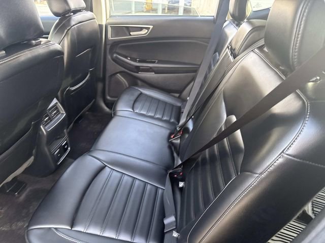 Used 2020 Ford Edge SEL w/ Convenience Package image 18