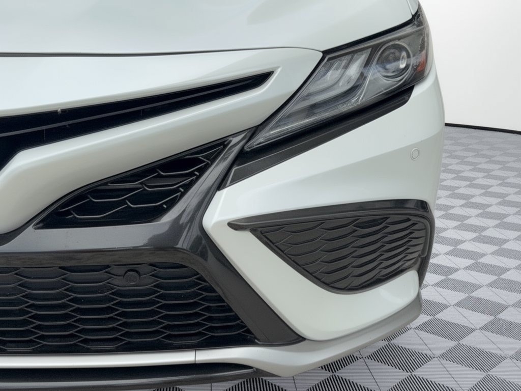 Used 2021 Toyota Camry XSE w/ Navigation Package FWD image 12