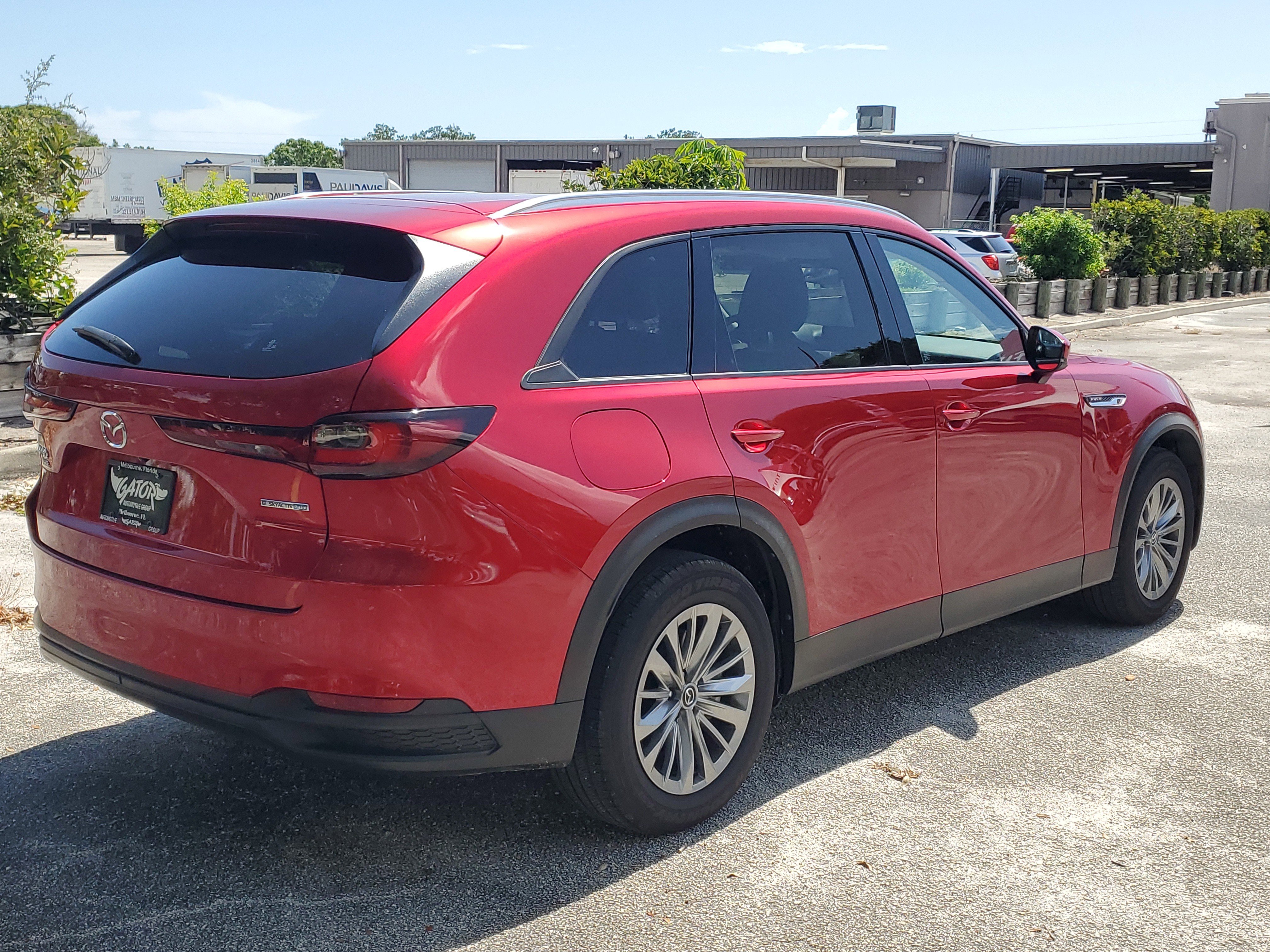 Used 2024 MAZDA CX-90 Plug-In Hybrid w/ Preferred image 4