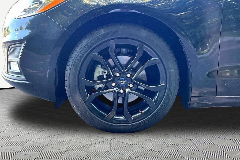 Used 2020 Ford Fusion SE w/ Equipment Group 151A FWD image 23