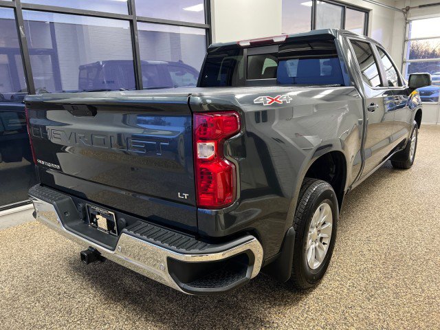 Used 2021 Chevrolet Silverado 1500 LT w/ Convenience Package II image 2