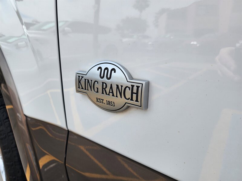 Used 2019 Ford F150 King Ranch w/ Equipment Group 601A Luxury AWD/4WD image 11