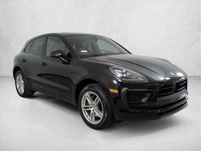Certified 2025 Porsche Macan Turbo image 7