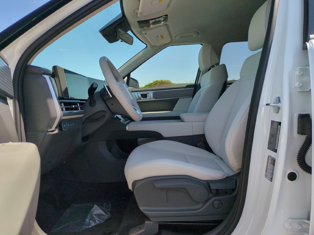 New 2026 Hyundai Santa Fe SE FWD image 14