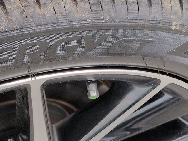 Used 2024 Toyota Camry SE w/ Convenience Package image 11