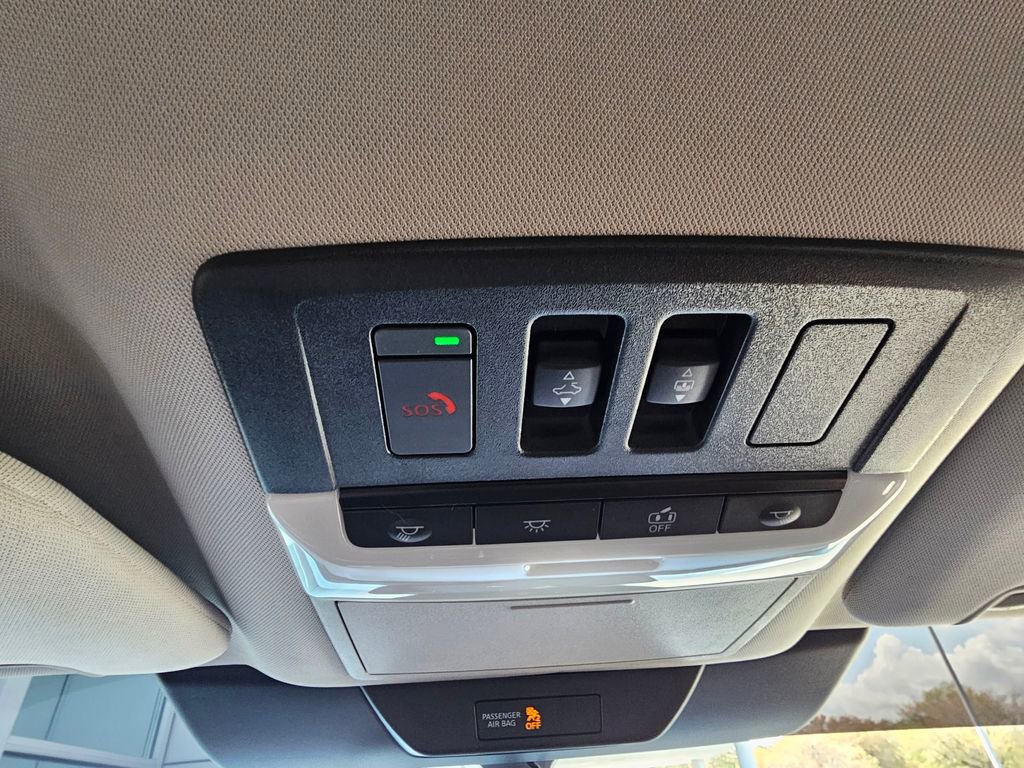 Used 2025 Nissan Pathfinder Platinum w/ Cargo Package image 31