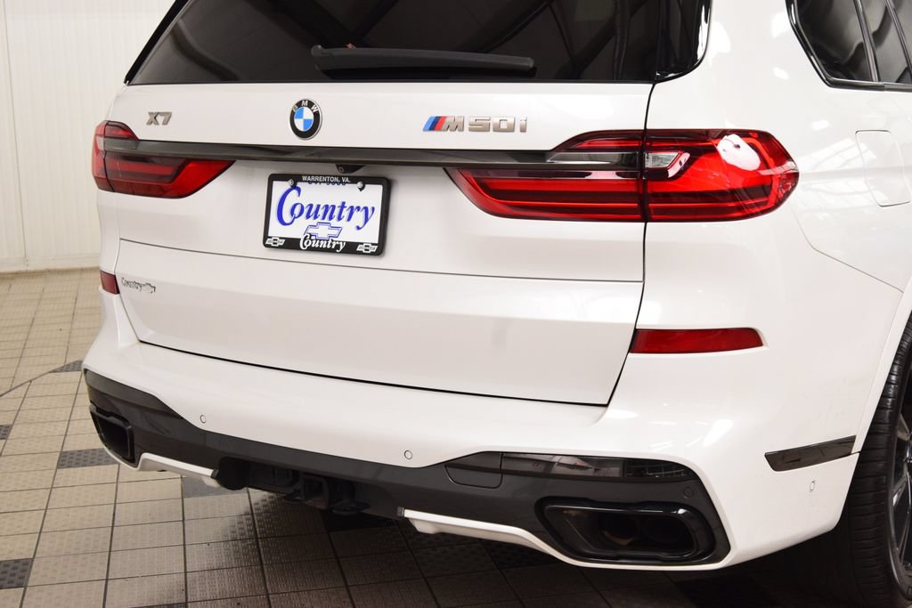 Used 2020 BMW X7 M50i w/ Dynamic Handling Package AWD/4WD image 21