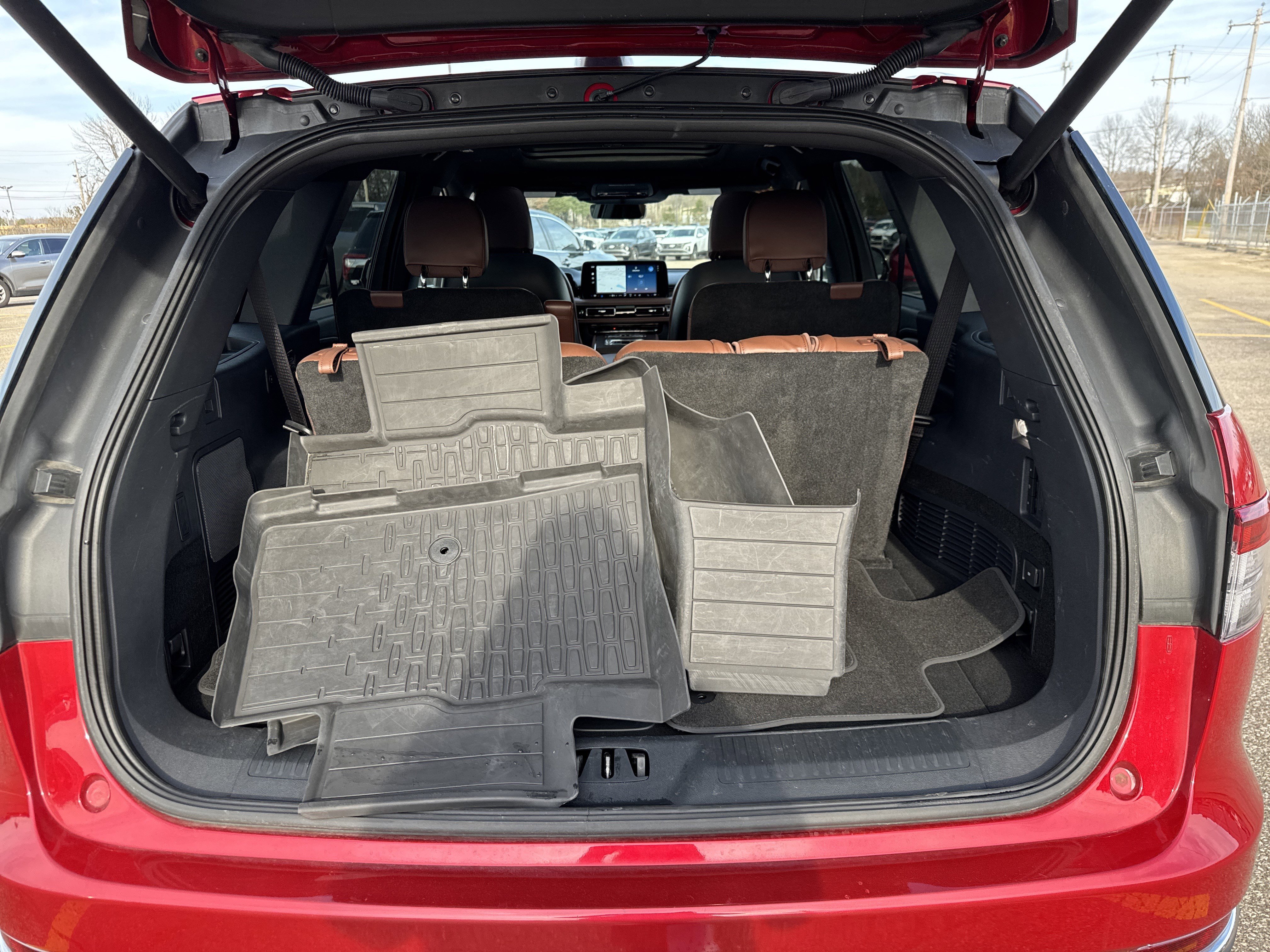 Used 2025 Lincoln Aviator Reserve w/ Illumination Package image 8