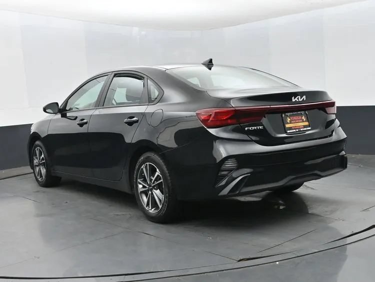 Used 2024 Kia Forte LXS FWD image 7