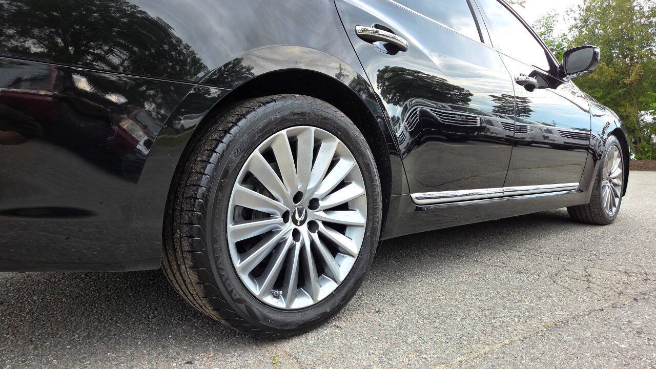 Used 2015 Hyundai Equus Signature RWD image 18