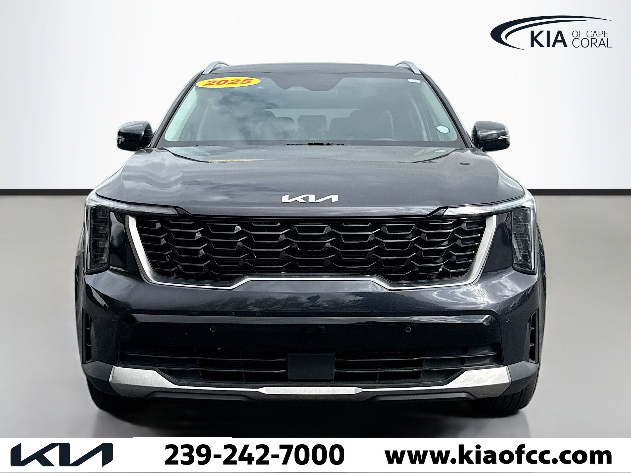 Certified 2025 Kia Sorento S image 8