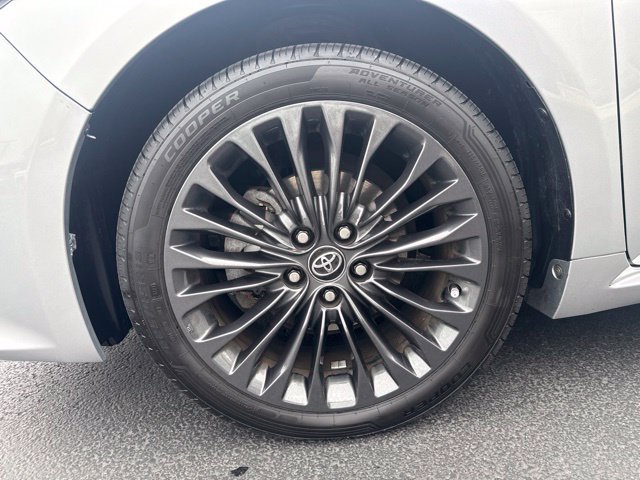 Certified 2017 Toyota Avalon Touring w/ All Weather Liner Package FWD image 10