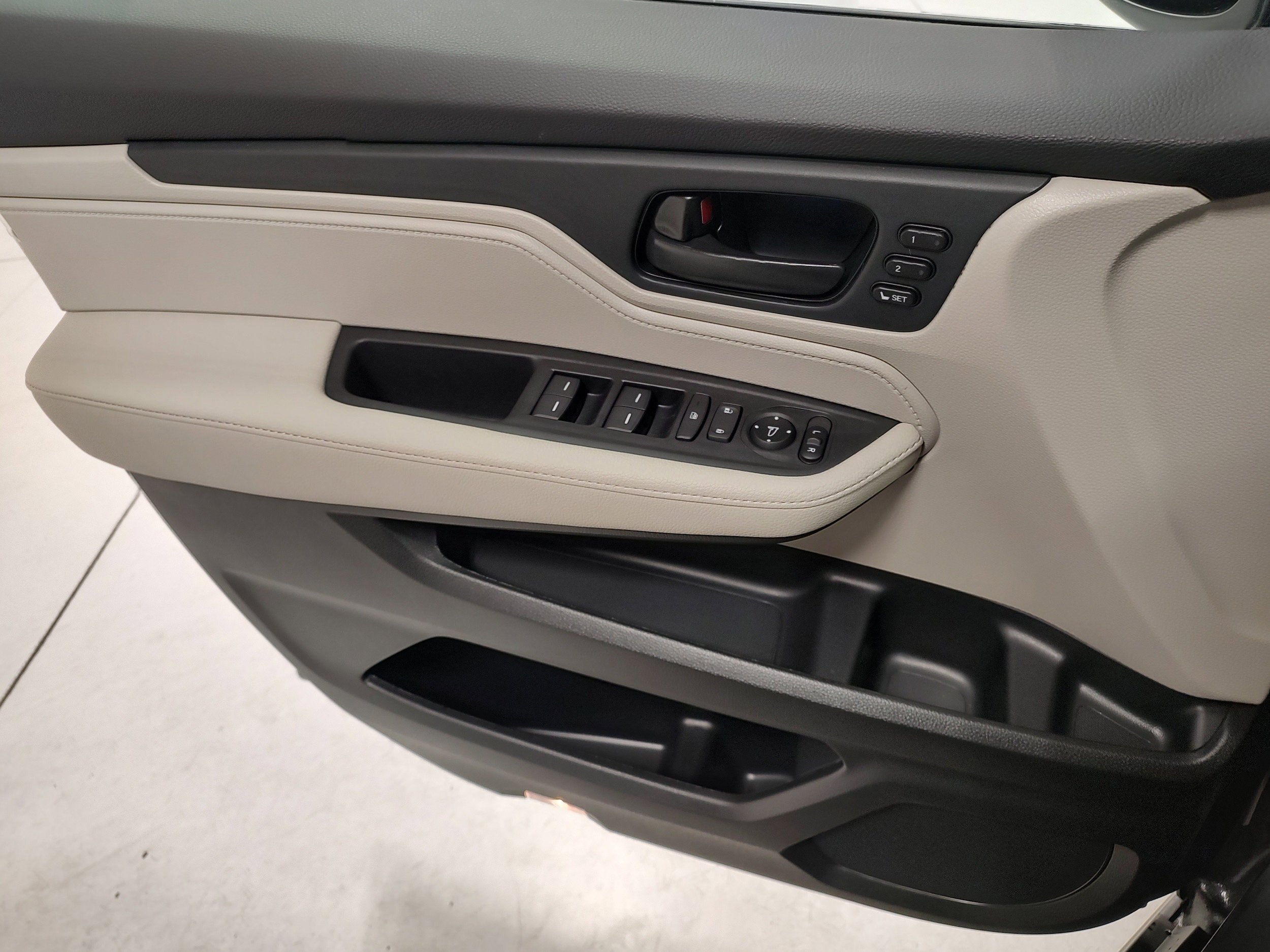 New 2026 Honda Odyssey EX-L image 8