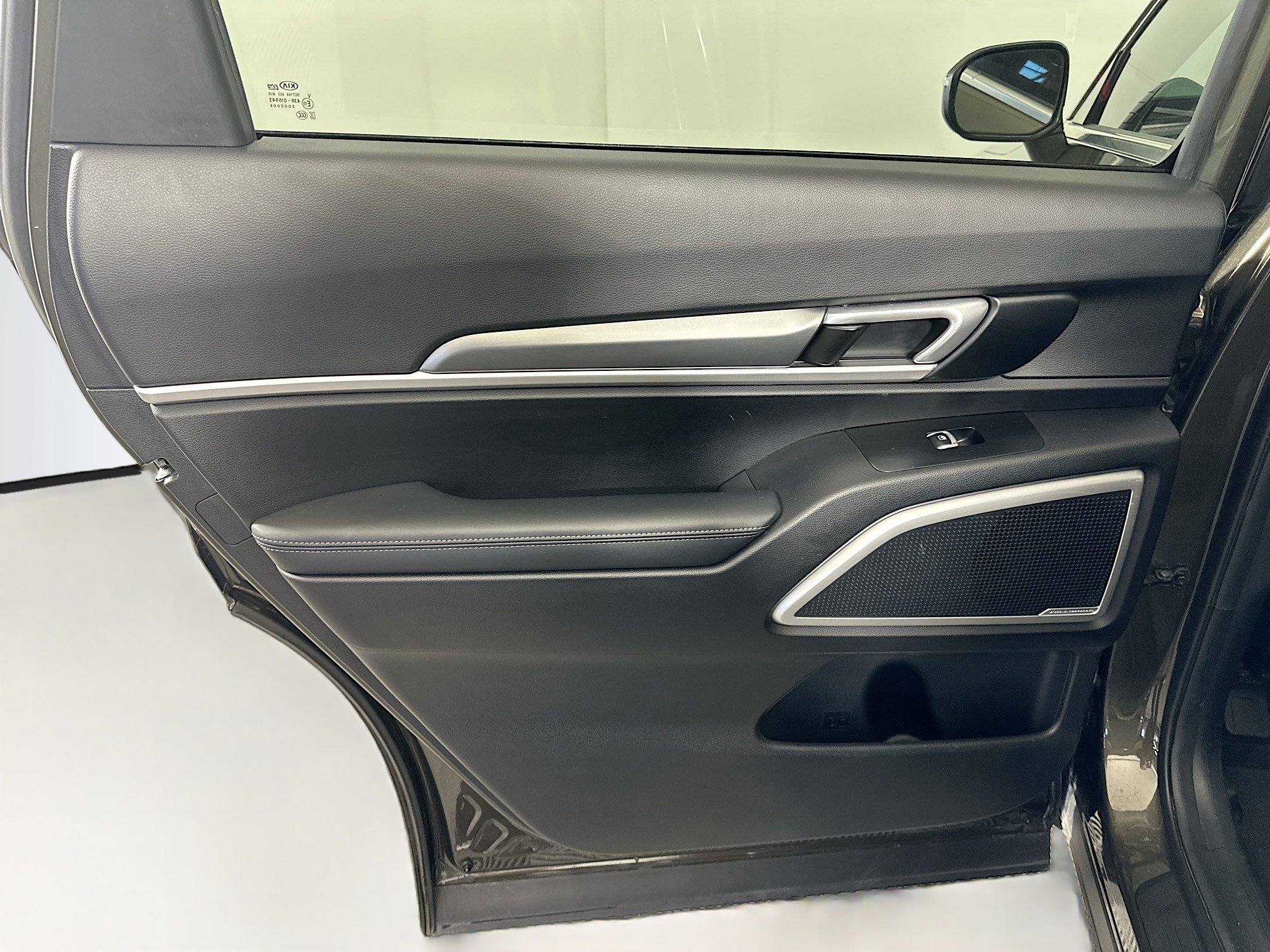 Used 2020 Kia Telluride S w/ S 8 Passenger Seating Package FWD image 26