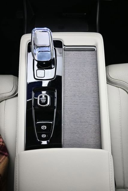 New 2026 Volvo XC90 B6 Ultra w/ Protection Package image 10