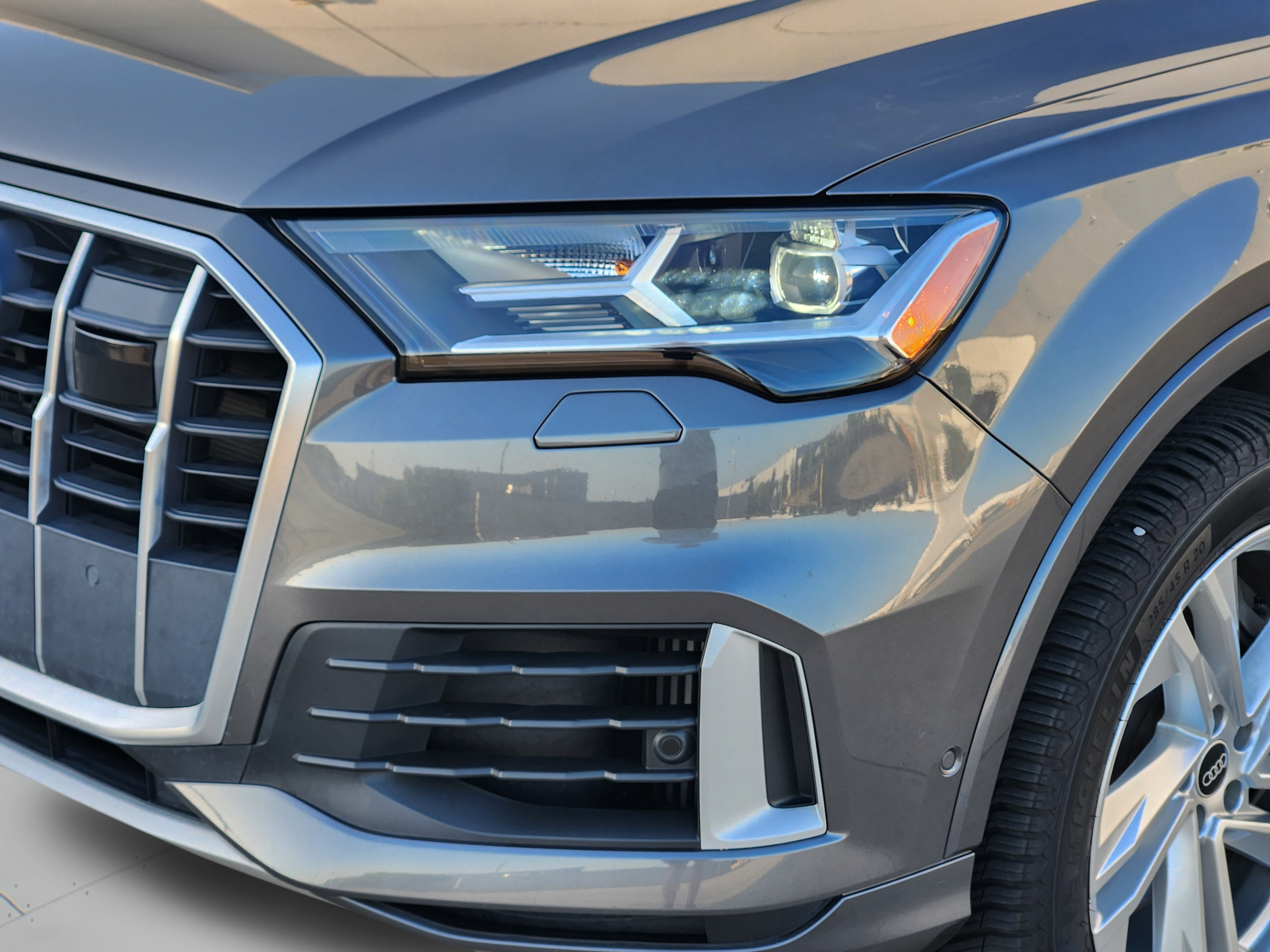 Used 2023 Audi Q7 3.0T Premium Plus w/ Premium Plus Package AWD/4WD image 34
