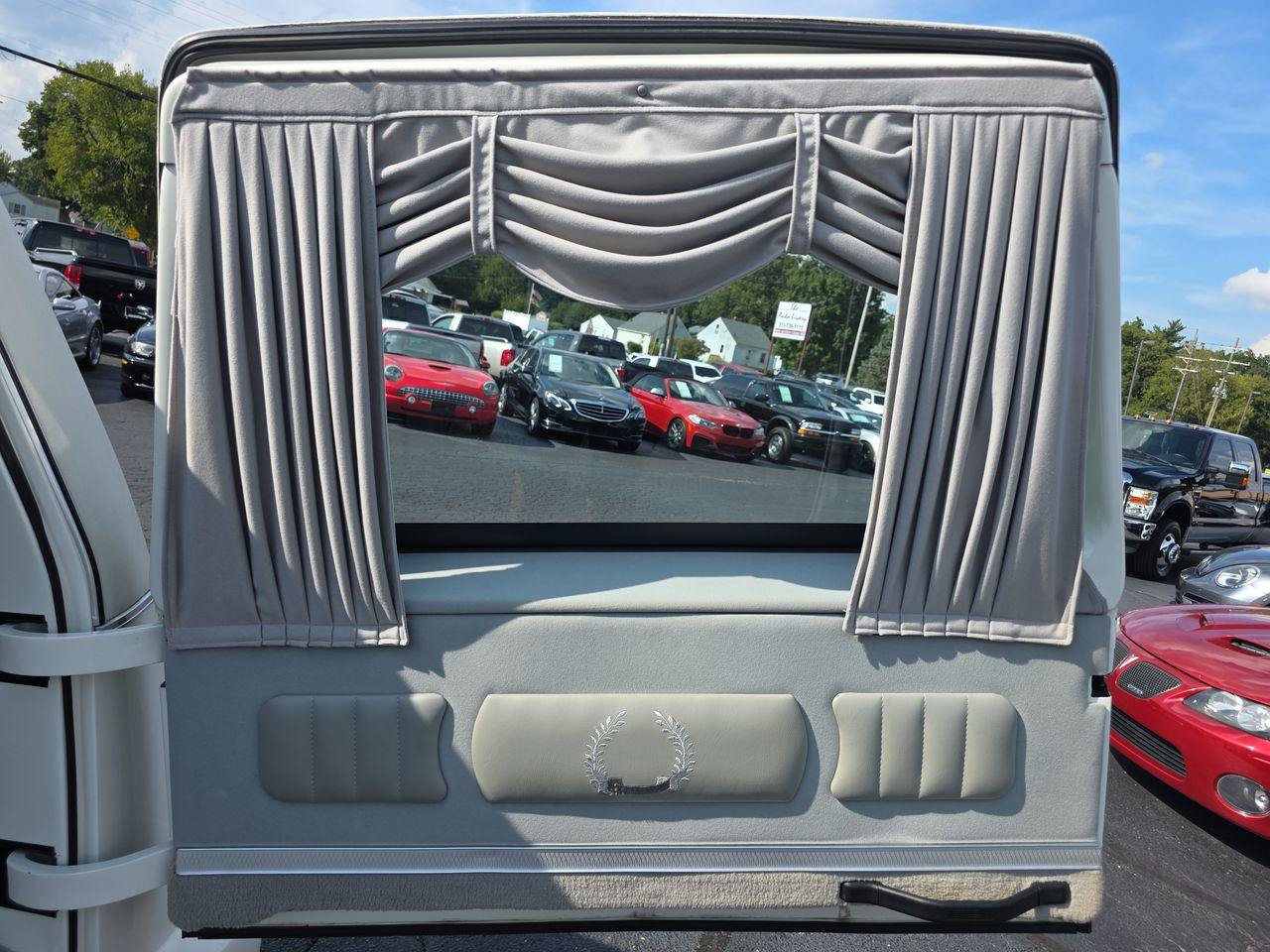 Used 2008 Cadillac DTS Hearse FWD image 30