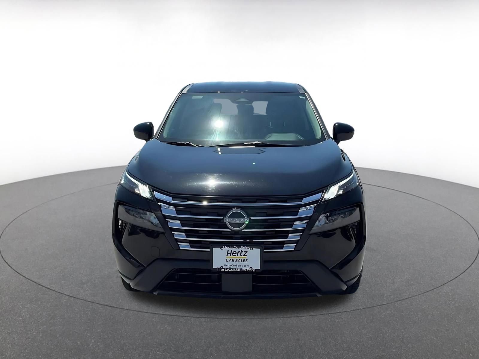 Used 2025 Nissan Rogue SV AWD/4WD image 4