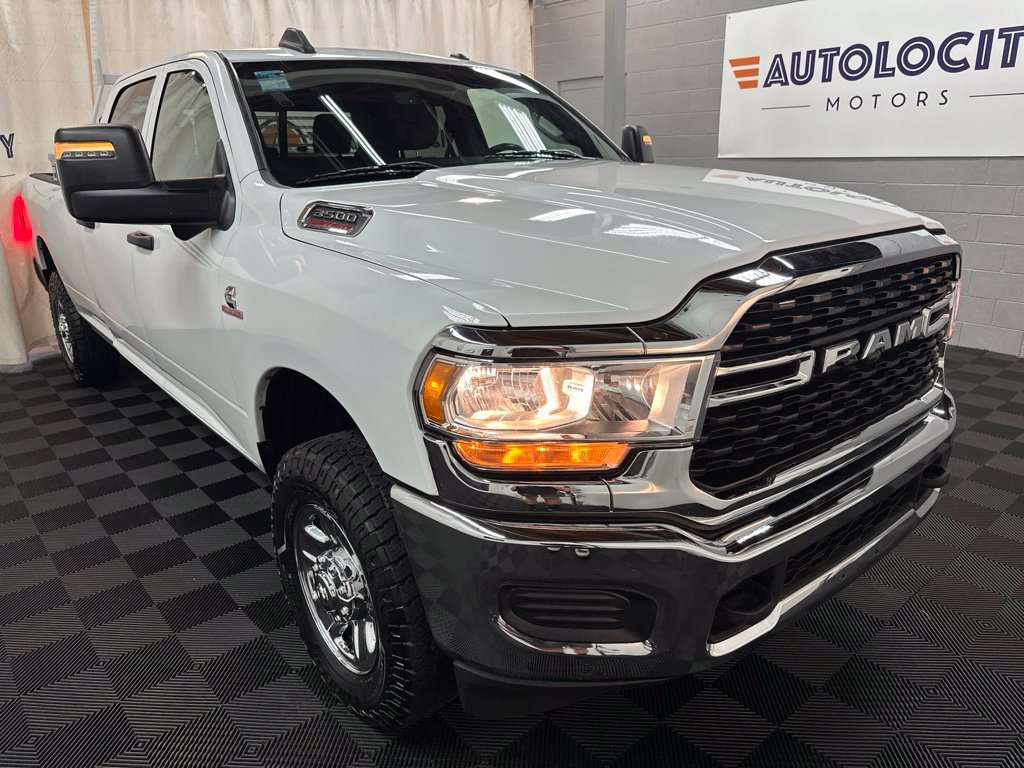 Used 2024 RAM 3500 Tradesman w/ Towing Technology Group AWD/4WD image 2