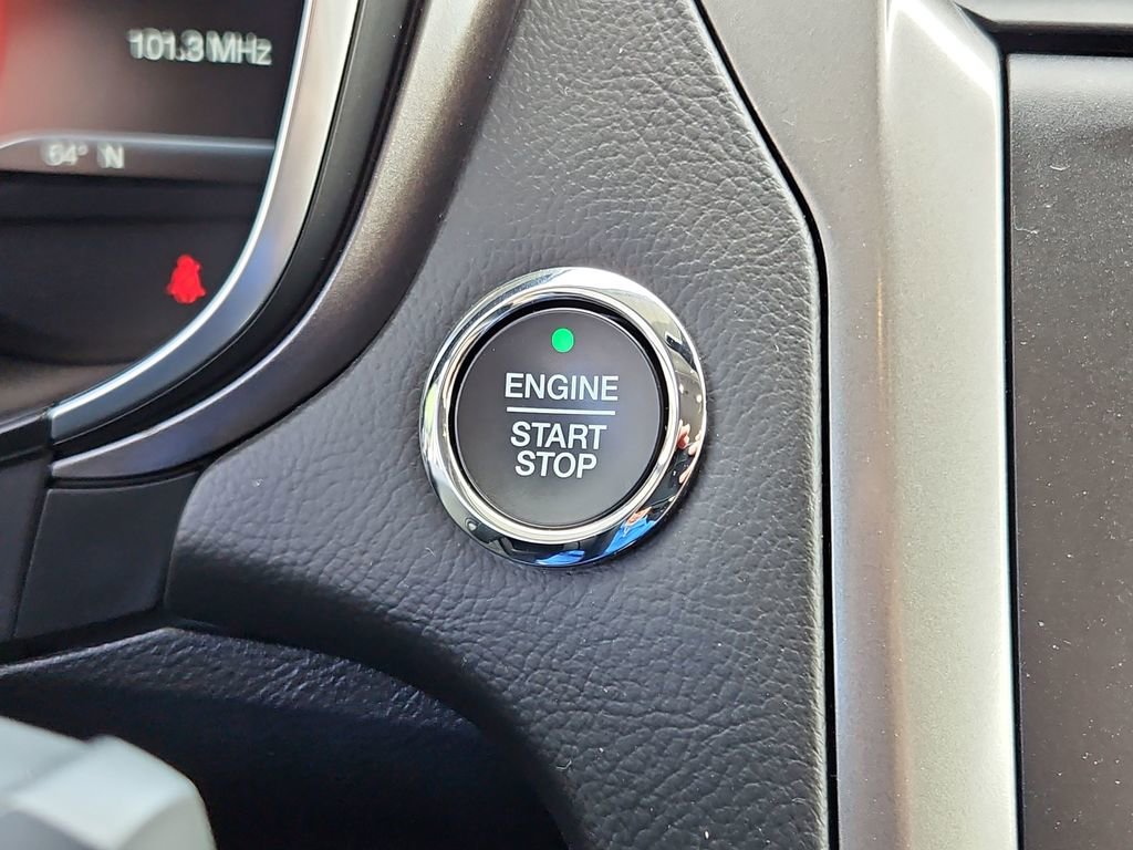 Used 2019 Ford Fusion SE FWD image 17