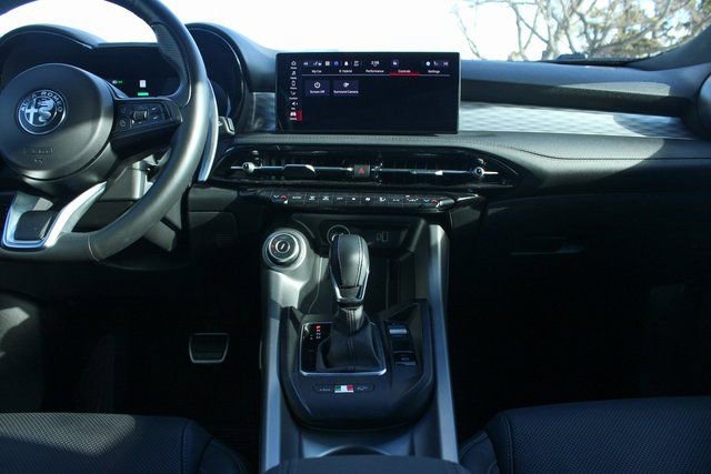 Used 2024 Alfa Romeo Tonale Veloce image 15