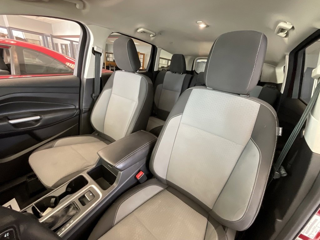 Used 2018 Ford Escape SE w/ SE Sync 3 Package image 9