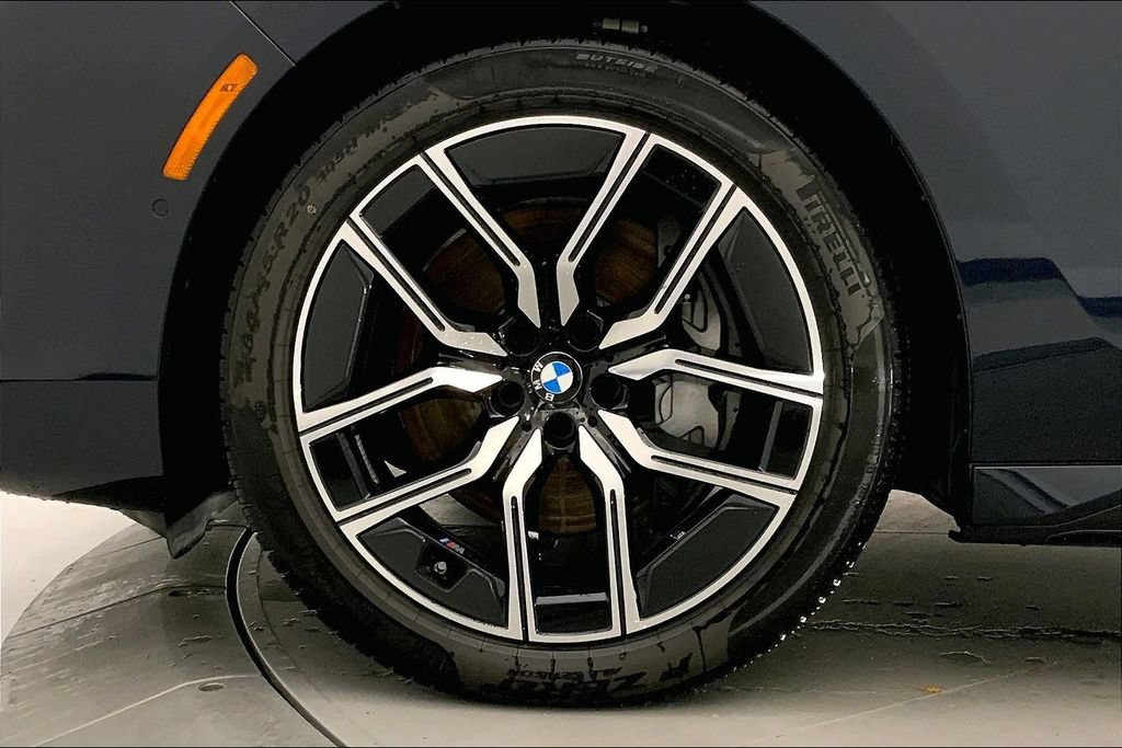 New 2026 BMW 740i xDrive AWD/4WD image 9