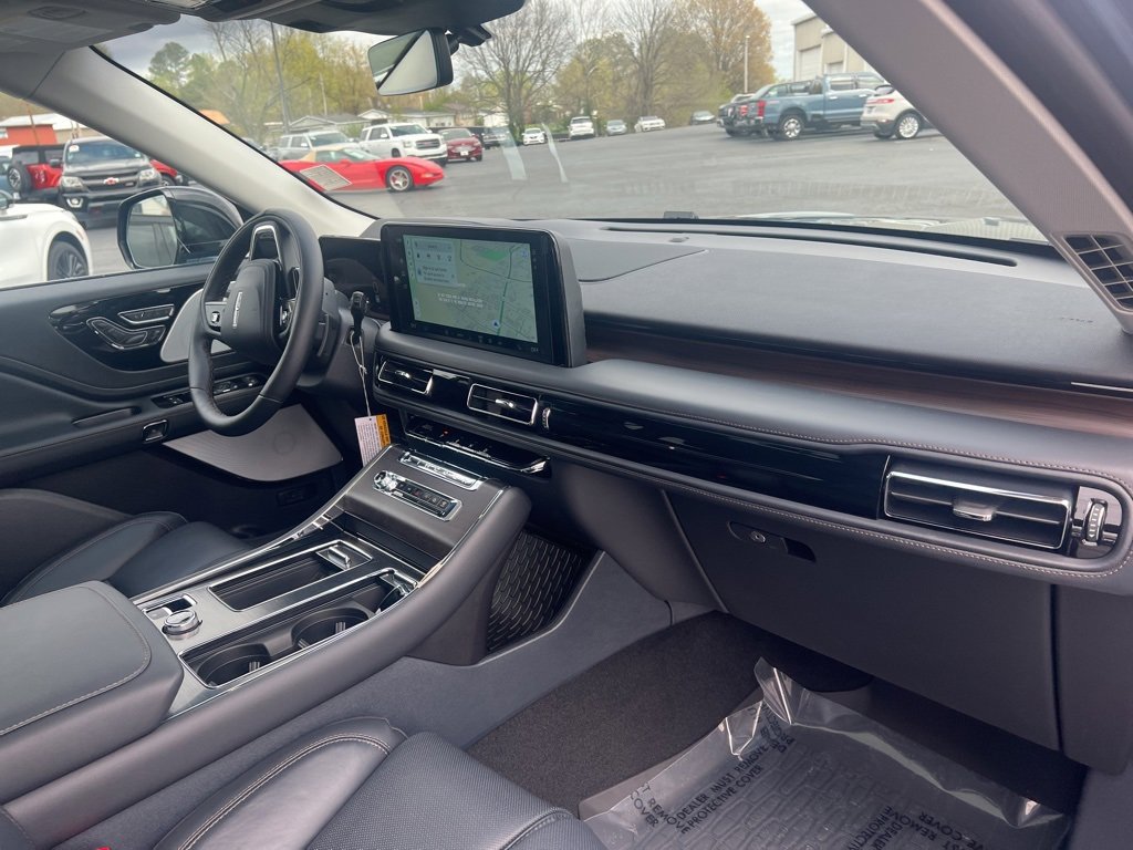 New 2025 Lincoln Aviator Reserve w/ Luxury Package image 25