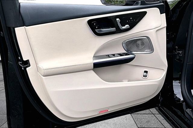 Certified 2023 Mercedes-Benz C 300 4MATIC Sedan image 23
